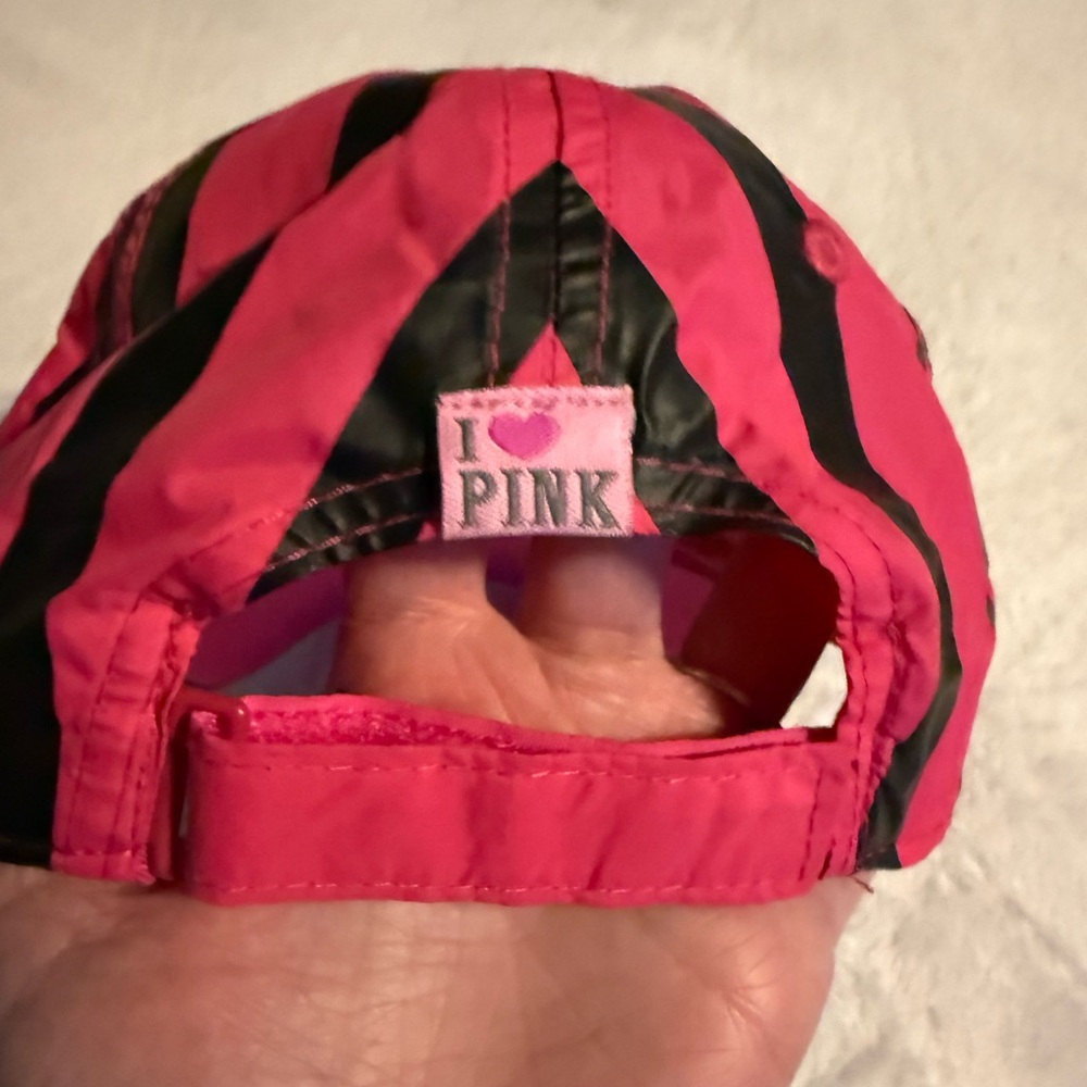 💕NEW~VS PINK STRIPED HAT💕 - Picture 5 of 10